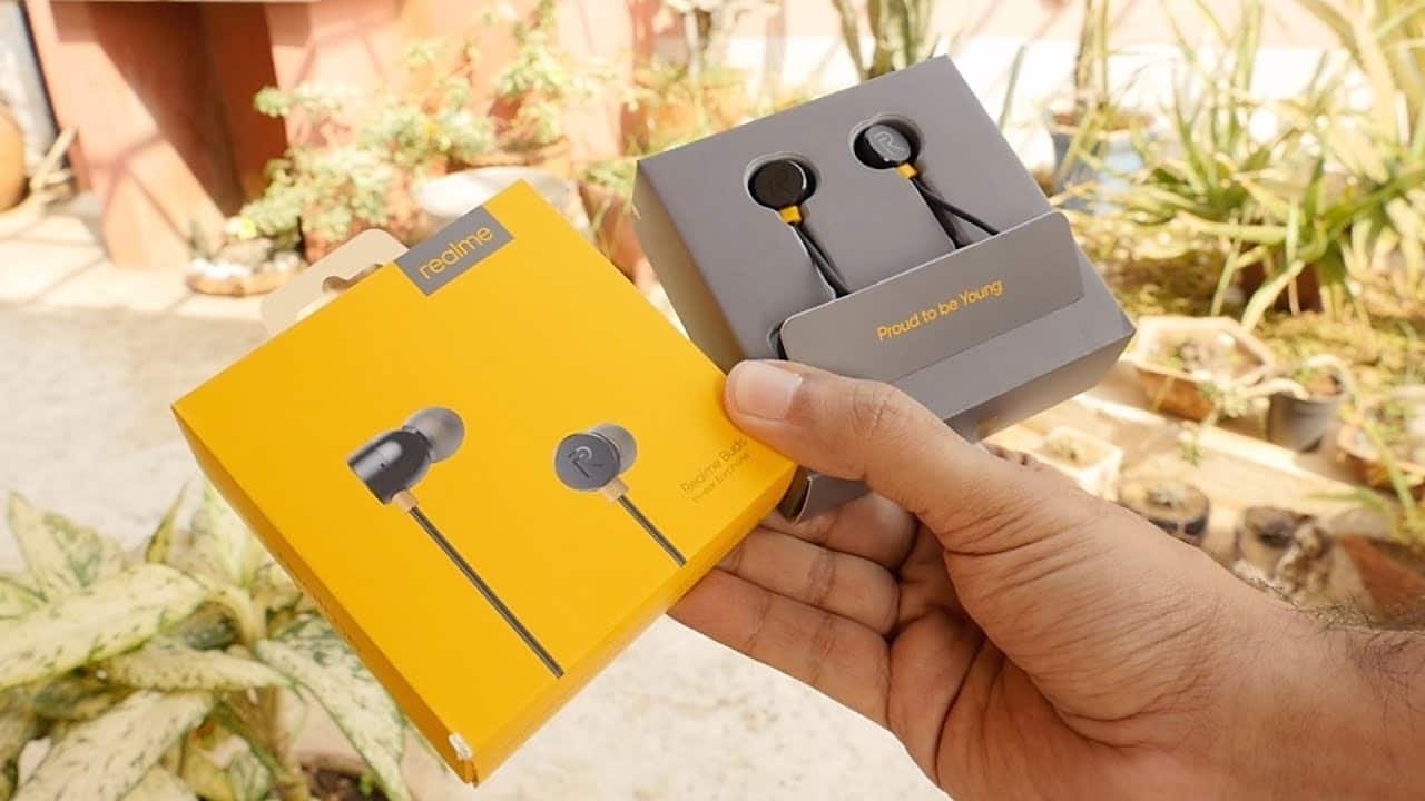 Realme Earbuds  | Best Earphones Under 500
