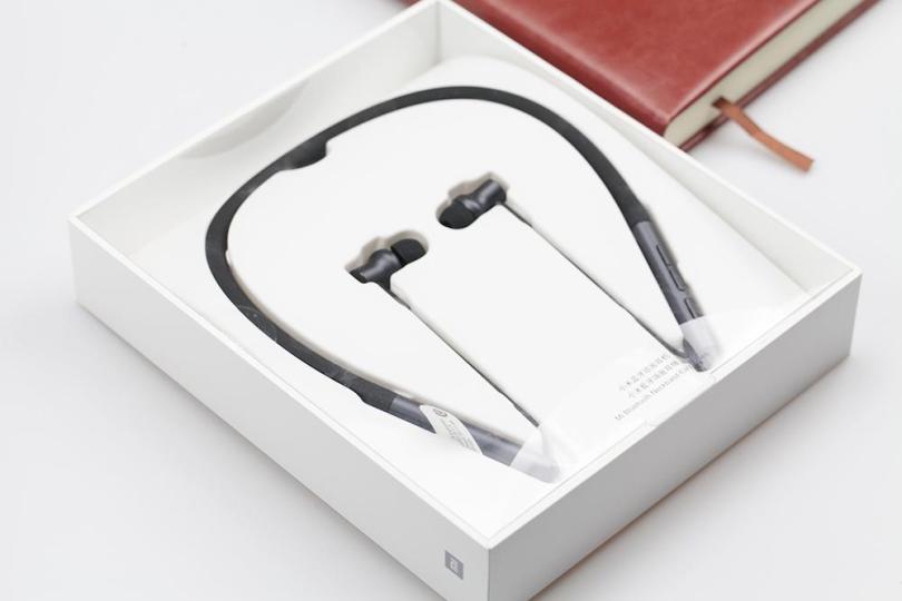Mi Wireless Earphones | Best Wireless Earphones Under 2000